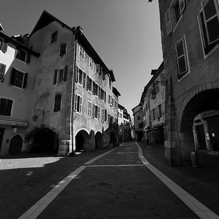 L'Appartement De Chiara A Annecy Exterior foto